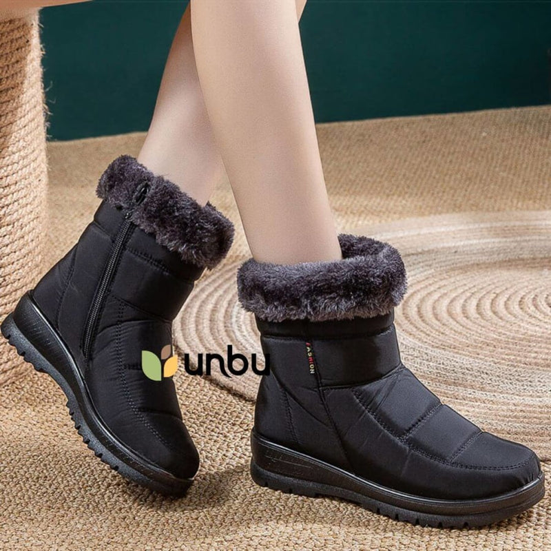 Bota de Inverno Feminina com pelúcia - Impermeável - Cano Médio com Zíper - Frete Grátis